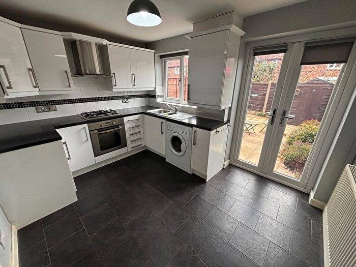 2 Bedroom Property To Rent In Hinton Mews, Stockport, SK1