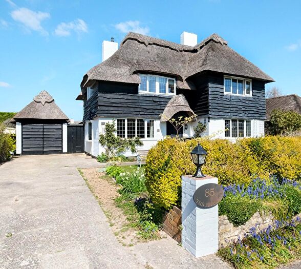 3 Bedroom Detached House For Sale In The Fairway, Aldwick Bay Estate, Bognor Regis, West Sussex, PO21