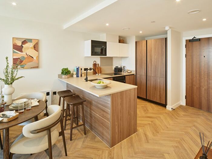 1 Bedroom Flat To Rent In James Watt Queensway, Birmingham, B4