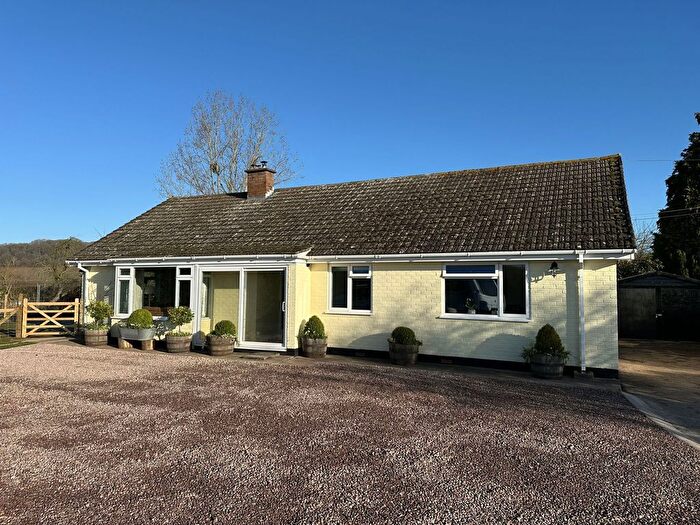 3 Bedroom Bungalow For Sale In Ullingswick, Hereford, HR1