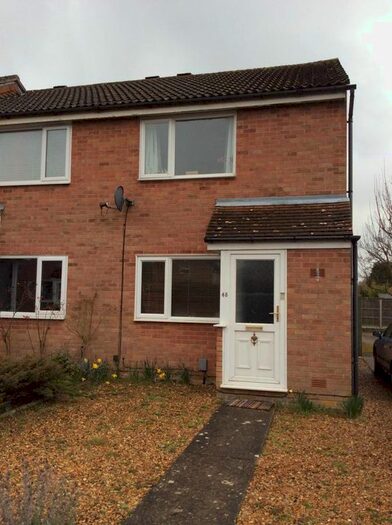 2 Bedroom Town House To Rent In Amderley Drive, Norwich, NR4