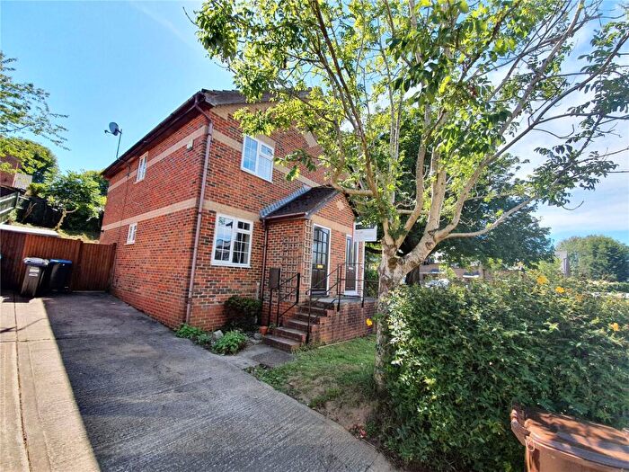 2 Bedroom Semi-Detached House To Rent In Gayler Close, Bletchingley, Surrey, RH1