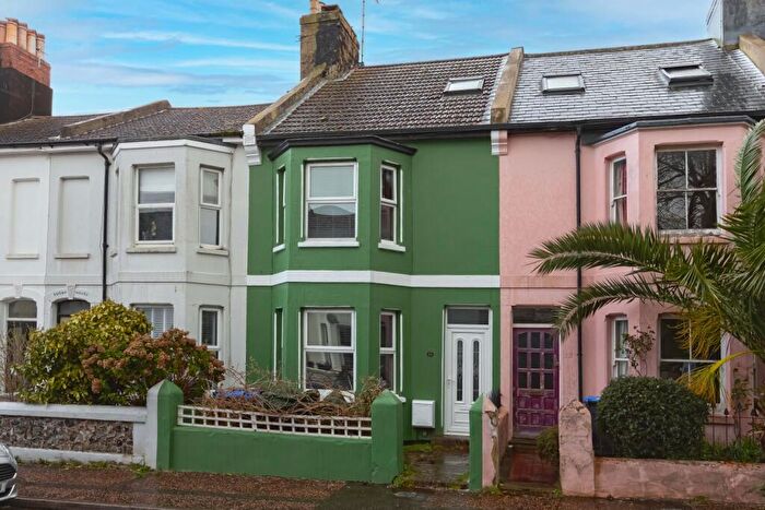 3 Bedroom Terraced House For Sale In Hertford Road, Worthing, BN11