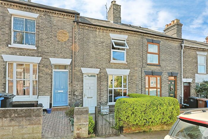 2 Bedroom Terraced House For Sale In Churchill Road, Norwich, NR3