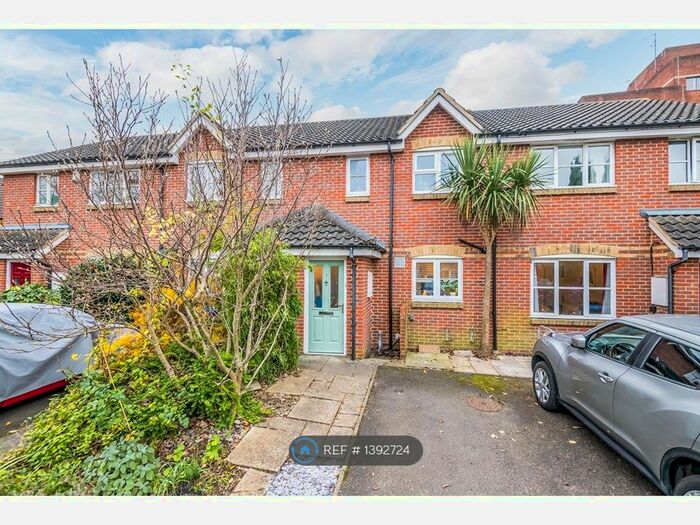 2 Bedroom Terraced House To Rent In Shaw Road, London, SE22