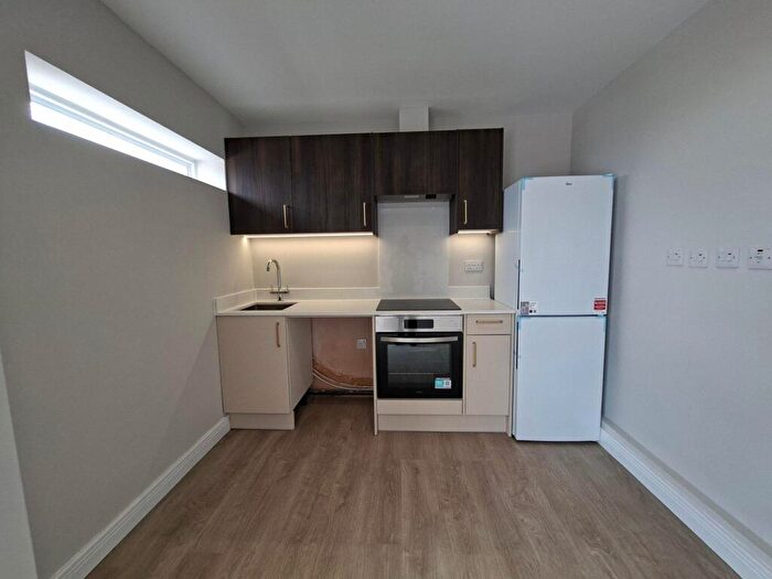 1 Bedroom Apartment To Rent In High Street, Rayleigh, SS6