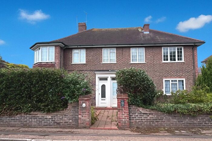 3 Bedroom Flat To Rent In The Acre Close, Worthing, West Sussex, BN11