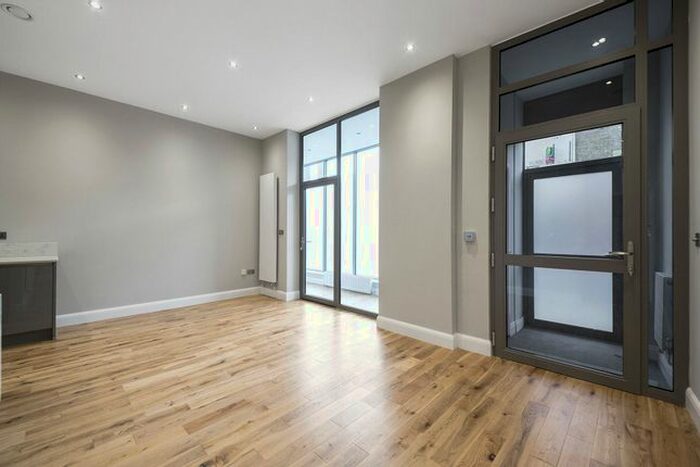 1 Bedroom Flat To Rent In Trafalgar Road, London, SE10