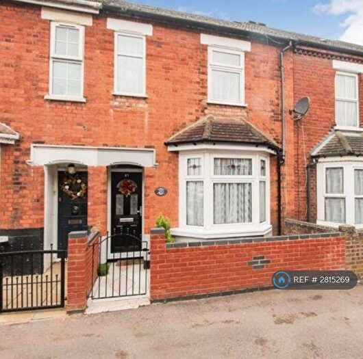 3 Bedroom Terraced House To Rent In Stafford Road, Bedford, MK42
