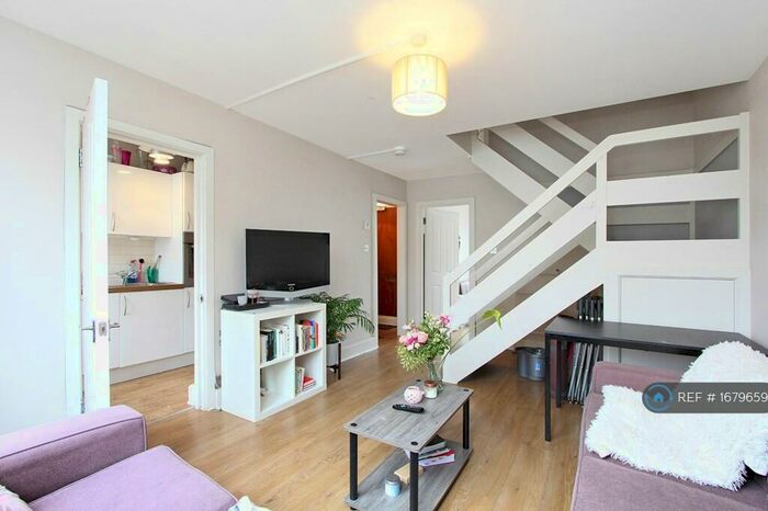 4 Bedroom Maisonette To Rent In John Parker Square, London, SW11