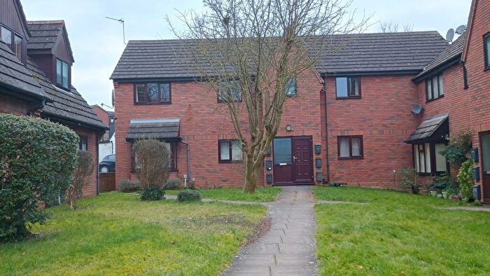 1 Bedroom Apartment To Rent In Lovell Court, Irthlingborough, NN9