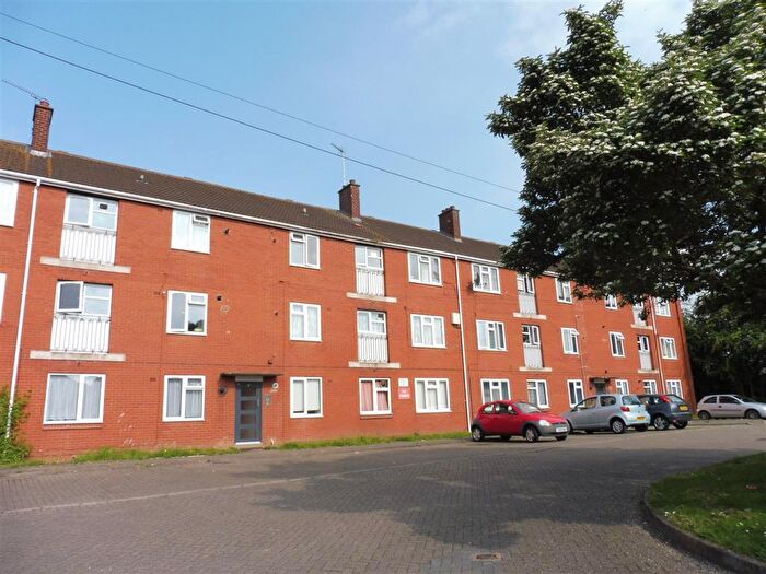 2 Bedroom Flat To Rent In Haseley Close, Leamington Spa, CV31