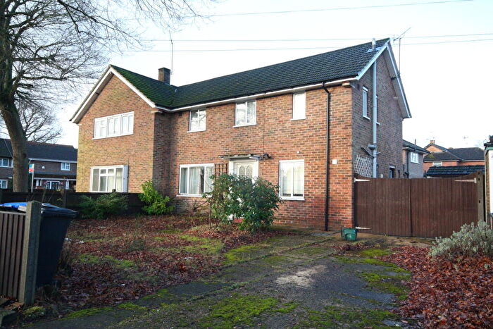 3 Bedroom Semi-Detached House For Sale In Windsor Way, Woking, GU22