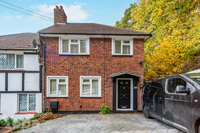 3 Bedroom Semi Detached House For Sale In Ladywood Road, Dartford, DA2