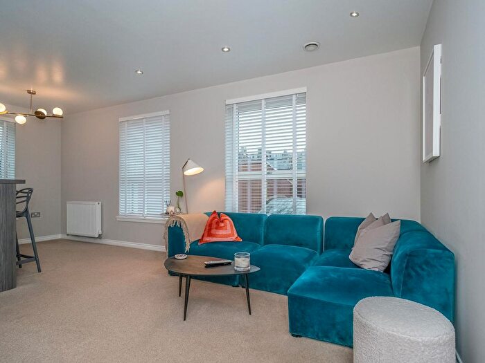 2 Bedroom Flat To Rent In New Town/Broughton, EH7