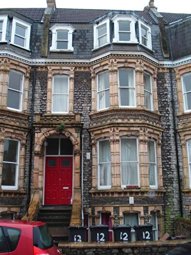 4 Bedroom Flat To Rent In Manilla Road, Bristol, BS8