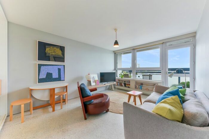 2 Bedroom Flat To Rent In Ethelburga Tower, SW11