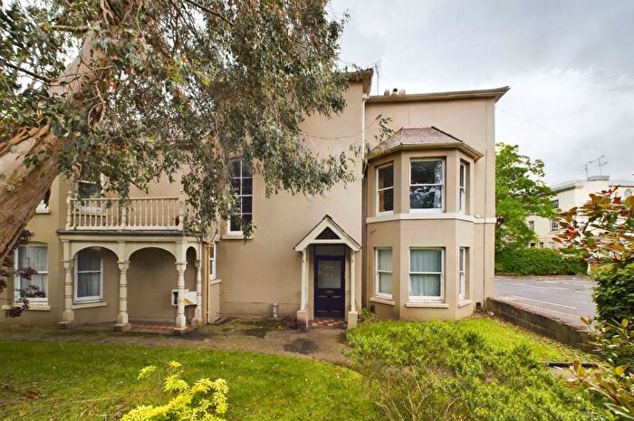 1 Bedroom Flat For Sale In Castle Hill, Reading, Berkshire, RG1