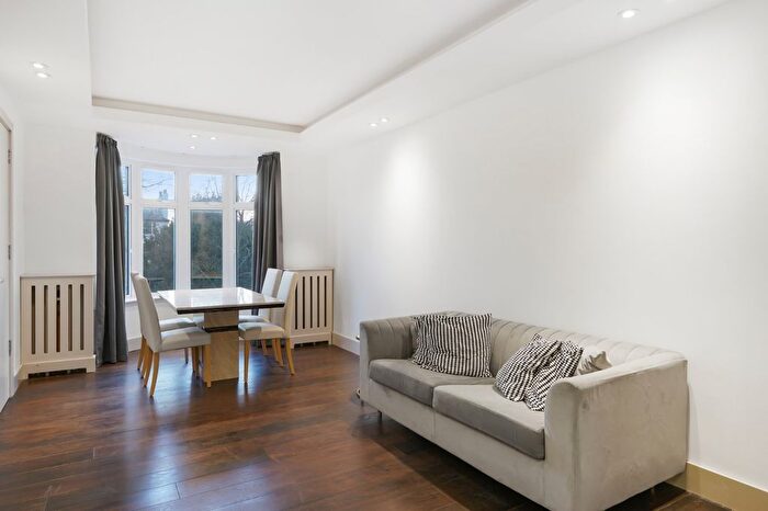 2 Bedroom Flat To Rent In William Court, Hall Road, NW8