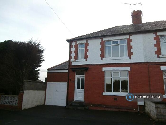 3 Bedroom Semi-Detached House To Rent In Hillside, Flintshire, CH5