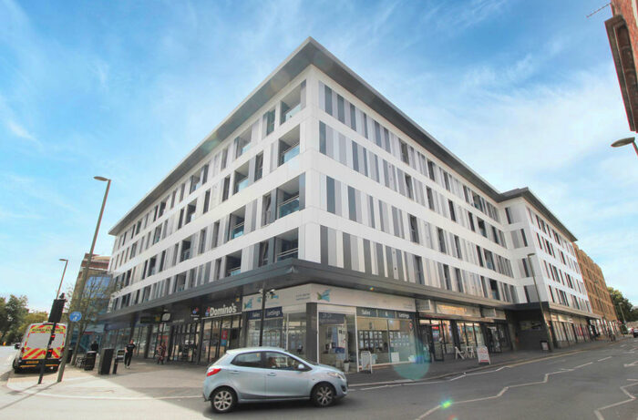 2 Bedroom Apartment To Rent In High Street, Redhill, RH1