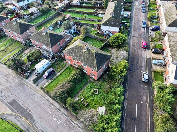 4 Bedroom Property For Sale In School Lane, Barton, Newport, Isle Of Wight, PO30