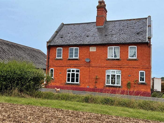 2 Bedroom Semi-Detached House To Rent In North Road, Bourne, PE10