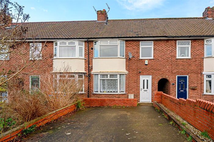 3 Bedroom Terraced House For Sale In Robin Grove, Holgate, York, YO24