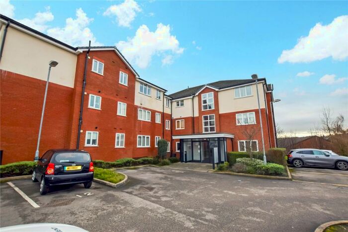 2 Bedroom Flat To Rent In Chestnut Court, Cumberland Point, A Cumberland Avenue, Clifton, M27