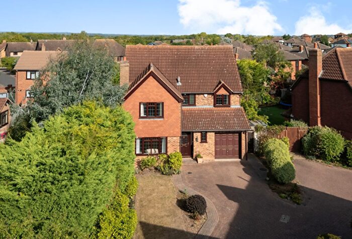 4 Bedroom Detached House For Sale In Cottis Close, Basildon, SS16