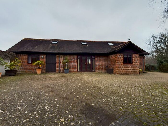 1 Bedroom Flat To Rent In Mayes Lane, Warnham, RH12