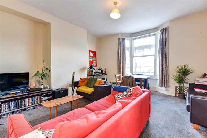 4 Bedroom Flat To Rent In North Road, Brighton, BN1