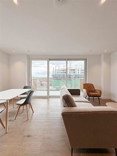 2 Bedroom Flat To Rent In Juniper Gardens, Gasholder Place, SE11