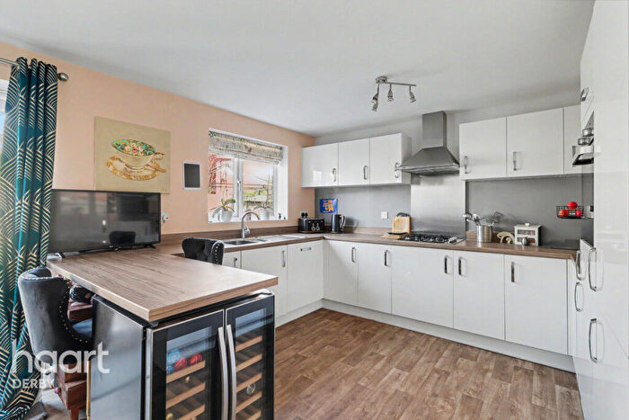 3 Bedroom Detached House For Sale In Chicory Close, Mickleover, DE3