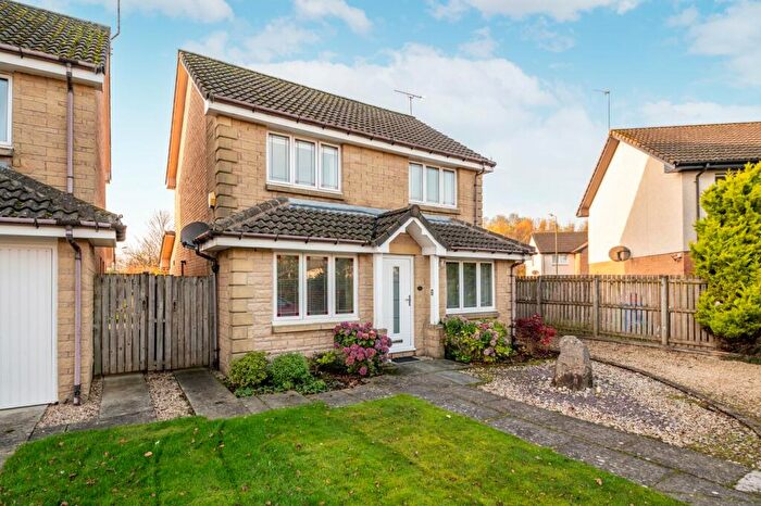 4 Bedroom Detached House To Rent In Ben Lomond Drive, Stirling, FK9