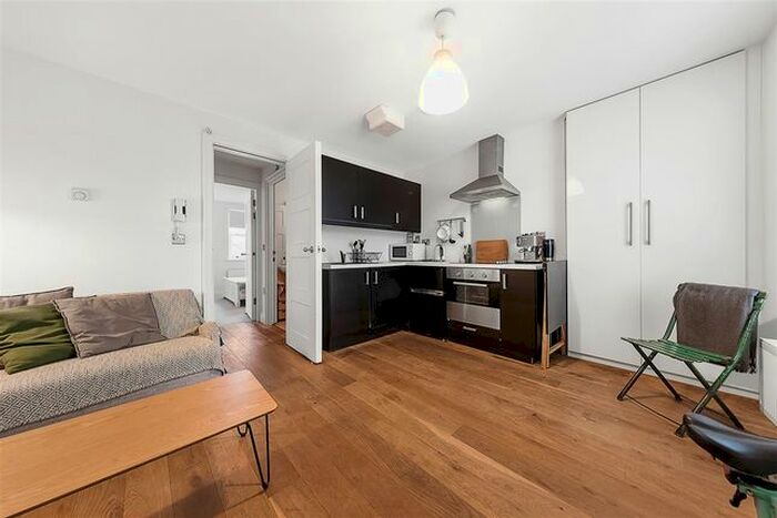 1 Bedroom Flat To Rent In Wendell Road, London, W12