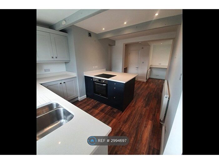 4 Bedroom Terraced House To Rent In Manchester Road, Mossley, Ashton-Under-Lyne, OL5
