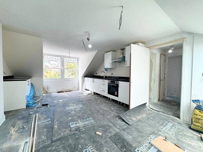 3 Bedroom Flat To Rent In Crouch Hill, Crouch End, N8