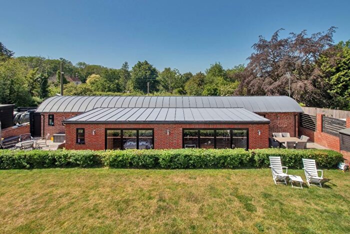 3 Bedroom Detached House For Sale In Redwall Lane, Hunton, Kent, ME15