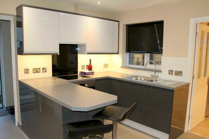 2 Bedroom Semi-Detached Bungalow To Rent In Tharp Way, Chippenham, Cambridgeshire, CB7