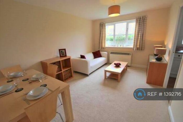 1 Bedroom Flat To Rent In Sherfield Close, New Malden, KT3