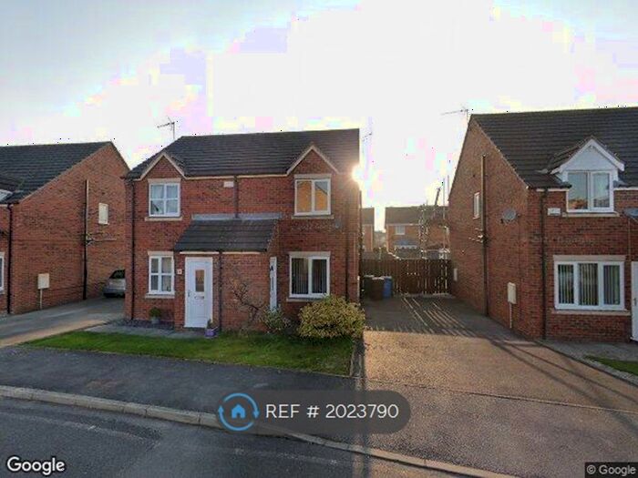 2 Bedroom Semi-Detached House To Rent In Ferry Meadows Park, Kingswood, Hull, HU7