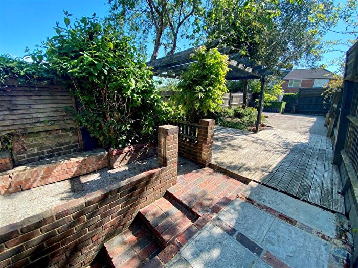 3 Bedroom Terraced House To Rent In Battle Road, Hailsham, BN27