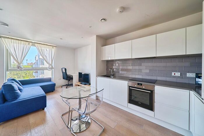 Studio For Sale In Starboard Way, London, E16