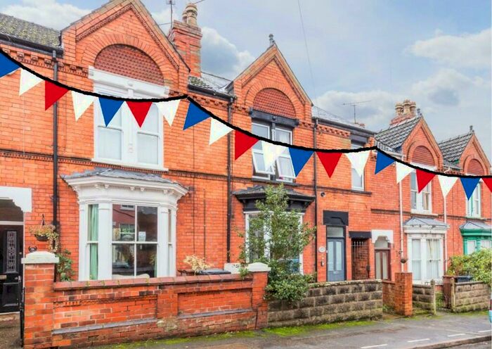 5 Bedroom Terraced House To Rent In York Avenue - Student House For /, LN1