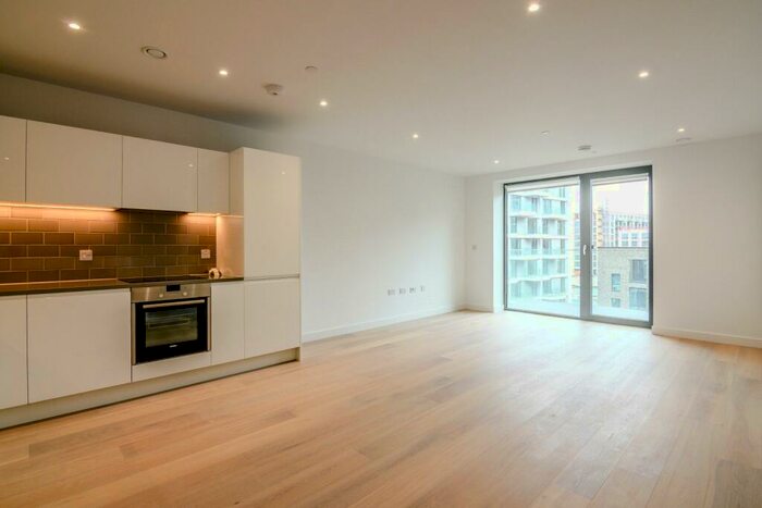 1 Bedroom Flat To Rent In Flotilla House, Cable Street, E16