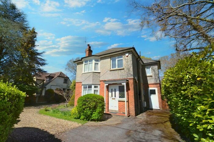 4 Bedroom Detached House To Rent In Broadstone, BH18