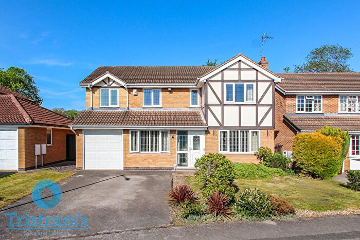 5 Bedroom Detached House To Rent In Archer Crescent, Wollaton, NG8