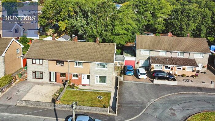 3 Bedroom Semi-Detached House For Sale In Pen Gwern, Pencoed, CF35