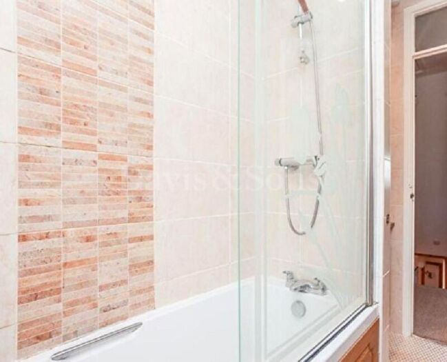 2 Bedroom Terraced House For Sale In Bideford Road, Newport., NP20